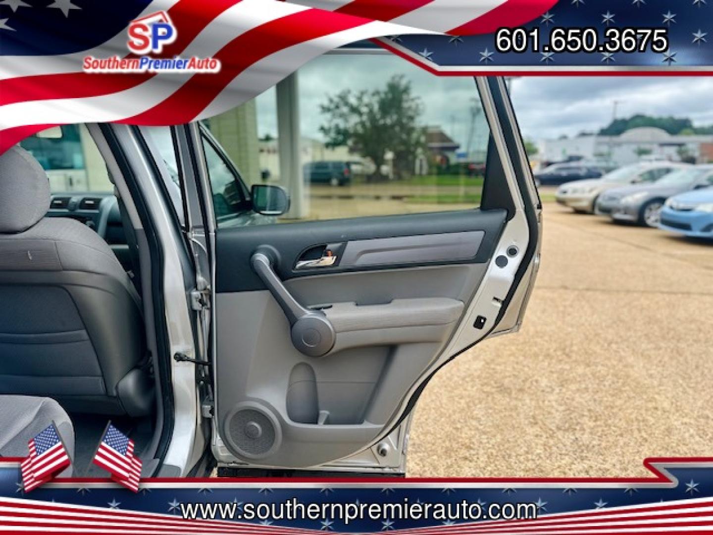 2009 SILVER HONDA CR-V EX (3CZRE38589G) , located at 922 W. Beacon St., Philadelphia, MS, 39350, (601) 650-3675, 32.770447, -89.127151 - Photo#15